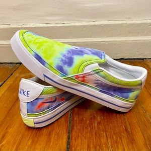Nike court legacy print slip on shoes